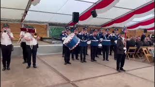 Neusser Tambourkorps quotIn Treue Festquot und Jägerkapelle Straberg mit dem Parademarsch der langen Kerls [upl. by Rothenberg832]