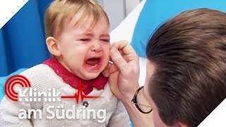 Baby weint Handykabel mit Schnulli vertauscht  FreddyFreitag  Klinik am Südring  SAT1 TV [upl. by Sirromad565]