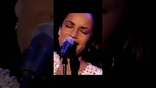 Sade performs quotYour Love Is Kingquot Live in San Diego 1993 quotWE L♥︎VE SADEquot sadeadu yourloveisking [upl. by Katherin21]