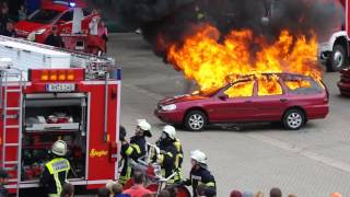 Tag der offenen Tür der FFW Ansbach  Autobrand löschen [upl. by Reeva]