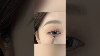 Basic eyeshadow tutorial for beginners 🙂😀youtubeshorts trendingeyemakeuptutorial shortsviral [upl. by Tinaret]