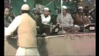 Khusarvi achi lagi na sarwri achi lagi by Nusrat Fateh Ali Khan 1986 Noshehra Virkan [upl. by Nwahsed318]