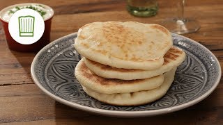 Indisches Naan Brot aus der Pfanne  Chefkoch [upl. by Firmin533]