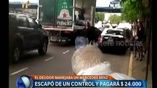 Conductor intentó escapar de un control Telefe Noticias [upl. by Emawk810]