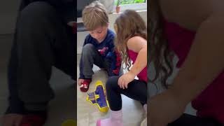 Proper shoe fitting is key for foot development in kids [upl. by Zins]