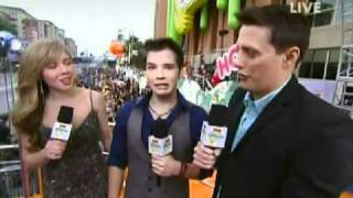 Jennette McCurdy and Nathan Kress at the KCA 2011 [upl. by Clarita]