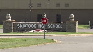 I havent seen it Ryan Walters learns about harmful assignment Skiatook Supt speaks out [upl. by Esir869]