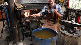 Endurecido o Templado de acero en agua Clase de Forja sobre Tratamientos térmicos  Hardening steel [upl. by Steve74]