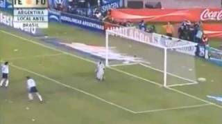 Golazo Riquelme a Brasil 2005 [upl. by Amoritta]