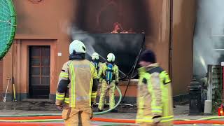 Uitslaande brand legt woning in de as in Beernem [upl. by Torrey]