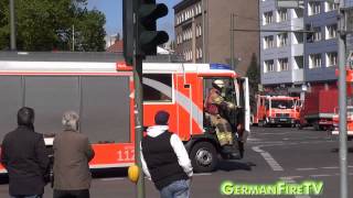 Hochhausbrand  Straße der Pariser Kommune  Friedrichshain [upl. by Range]