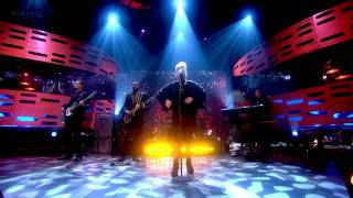 Emeli Sande  quotNext To Mequot 720p Live on The Graham Norton Show HD [upl. by Nasas]