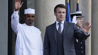 Mahamat Idriss Déby Itno reçu par Emmanuel Macron  quotDeux présidents qui ont besoin lun de lautrequot [upl. by Duleba]