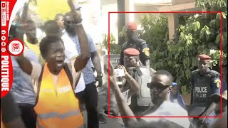 Situation tendue à Baobab ça chuffe La Police disperse le camp Barth amp celui de SonkoquotSou Guéné Fi [upl. by Rabka48]