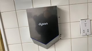 Dyson Airblade V HU02s  Saddlers Shopping Centre Walsall [upl. by Akcirre]