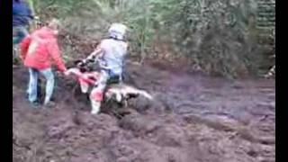 DEM Enduro DM Uelsen 2008 E1 Roy Kroll buddelt sich ein [upl. by Nahtanaj]