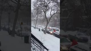 Tempête de neige à Montréal 2017 [upl. by Darline]