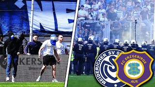 Vermummte DuisburgFans stürmen Innenraum Duisburg  Aue Ausschreitungen [upl. by Tevlev579]