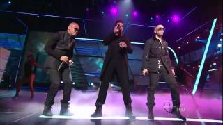 Ricky Martin Ft Wisin y Yandel  Frío Remix  Premios Juventud [upl. by Anyg]