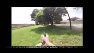 Pretoria North Police Officer Stoffel Holtzhausen catches escaping illegal immigrant on camera [upl. by Damali]