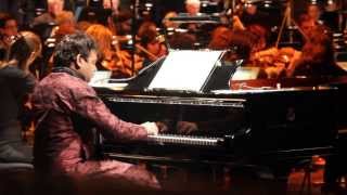 A r rahman Performing Mausam amp escape  Slumdog Millionaire [upl. by Aisanat891]