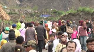 Disaster zone tourism comes to Indonesia [upl. by Esoj]