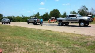 Cummins vs duramax tug of war [upl. by Eserrehs]