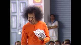 Brahmanda Nayaka Baba  Divine Darshan of Sri Sathya Sai Baba  Part 191 [upl. by Eurd]