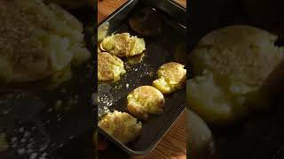 Easy Crispy Smashed Potatoes [upl. by Eenet]