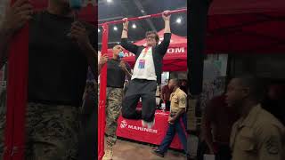 Pull Up Challenge with the Marines at LA Comic Con [upl. by Ahasuerus]