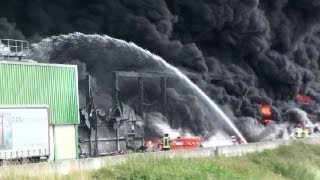 GROßBRAND IN LUDWIGSHAFEN  Lagerhalle in Vollbrand RAUCHWOLKE ZIEHT BIS SÜDHESSEN Großeinsatz [upl. by Neelcaj]