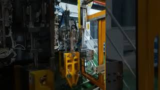 how the extrusion blow molding machine make the 5 layers high barrier products for cosmetic [upl. by Anilok]