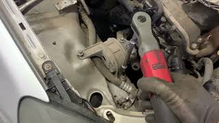 Opel Astra H 14i right engine mount replacement [upl. by Oderfla]