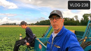 FARMVLOG 238 elke dag anders deze week [upl. by Nairbal711]