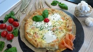 Pizza au saumon fumé بيتزا بالسلمون المدخن Smoked salmon pizza [upl. by Bevus]