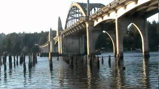 Siuslaw River Draw Bridge Florence Oregon [upl. by Fellner]