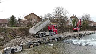 Hochwasserschutz Revitalisierung Sense Baupiste im Flussbett für künftigen Materialtransport [upl. by Apostles624]