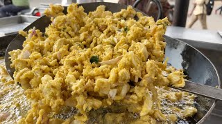 Maharashtras Famous Snack Kanda Bhajji  Indian Street Food [upl. by Romeu]