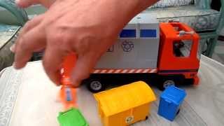 PLAYMOBIL GERMAN RECYCLING GARBAGE TRUCK TOY [upl. by Yanffit]