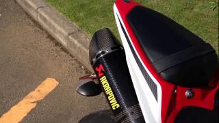 YZFR1 2012model akrapovic slip on [upl. by Marron]