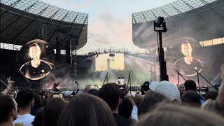 Coldplay  Politik  Live at Berlin 2022 4K [upl. by Nilya514]