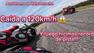 Yamaha R6 y CFmoto 450SR en el Autódromo de Yahuarcocha Ecuador  Free practice [upl. by Dnalerb221]