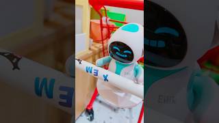 Eilik robots in the market robot energizelab eilik [upl. by Avot]