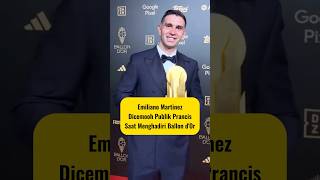 Emiliano Martinez Dicemooh Publik Prancis Saat Menghadiri Ballon dOr [upl. by Amek119]