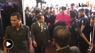 Aksi Najib tiba sebelum bentang Bajet 2017 [upl. by Matty]