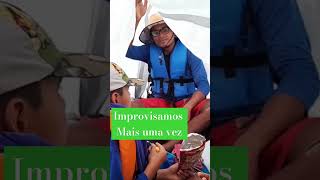 Improvisamos uma tenda na chuva pescaria pesca acampar viralvideo humor riotocantins [upl. by Erminia]