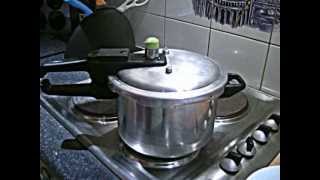 What is a Pressure Cooker How to Open a Pressure Cooker [upl. by Osyth]