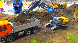 RC CONSTRUCTIONSITE EQUIPMENT  VOLVO DIGGER  MB AROCS TIPPER TRUCK  RC TRACTOR TRUCK [upl. by Tobey]