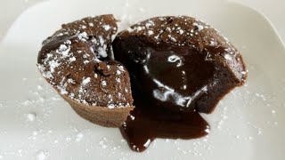 Délicieux moelleux au chocolat au cœur coulant de Cyril lignac facile et rapide [upl. by Yeung227]