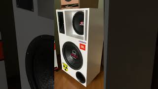 Caixa Bob com subwoofer mat4dor de 15 tocando Gr3lo [upl. by Knick]